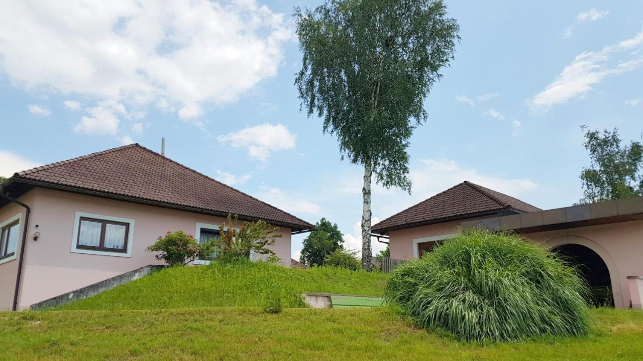 Bungalow & Apartments "Am Deber" Velden - Augsdorf فيلدين ام ورثرسي المظهر الخارجي الصورة