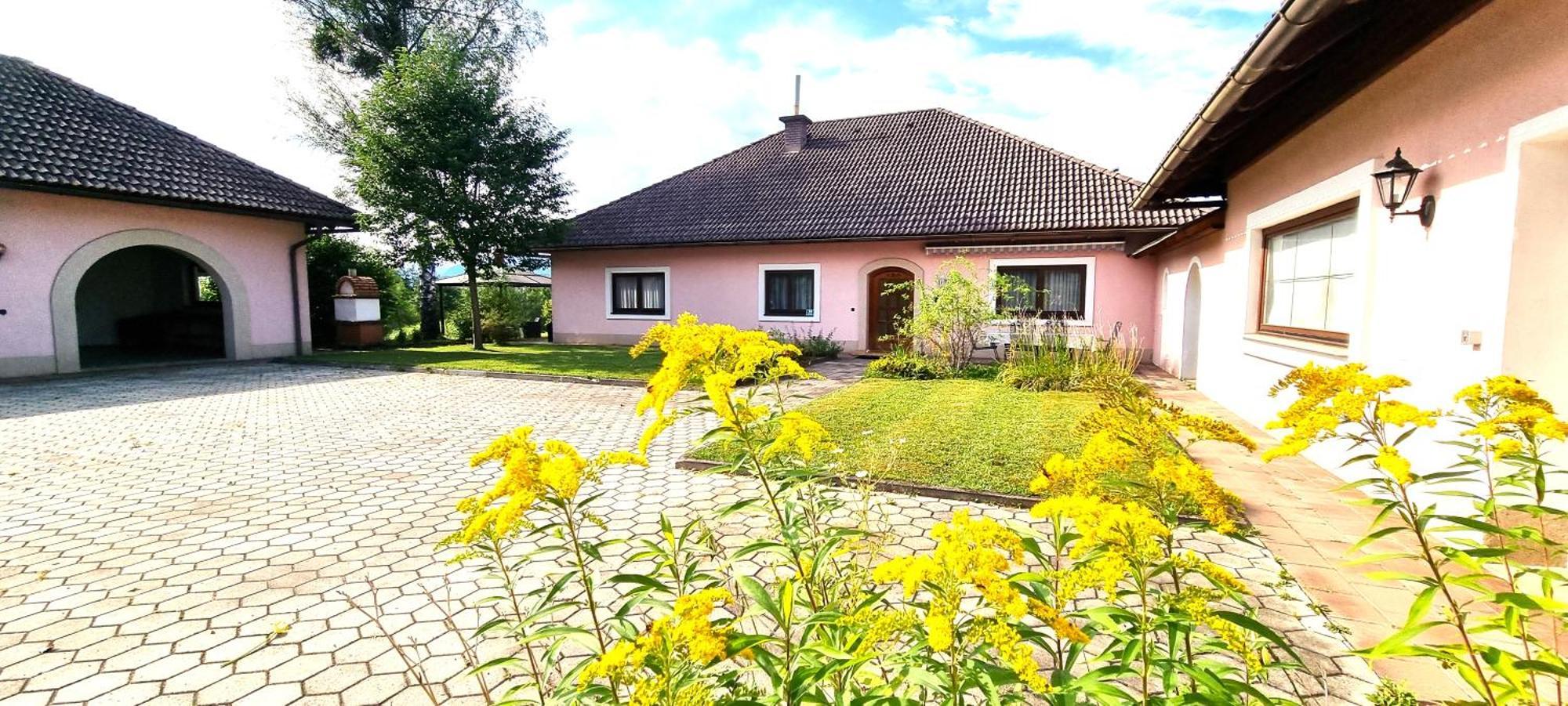 Bungalow & Apartments "Am Deber" Velden - Augsdorf فيلدين ام ورثرسي المظهر الخارجي الصورة